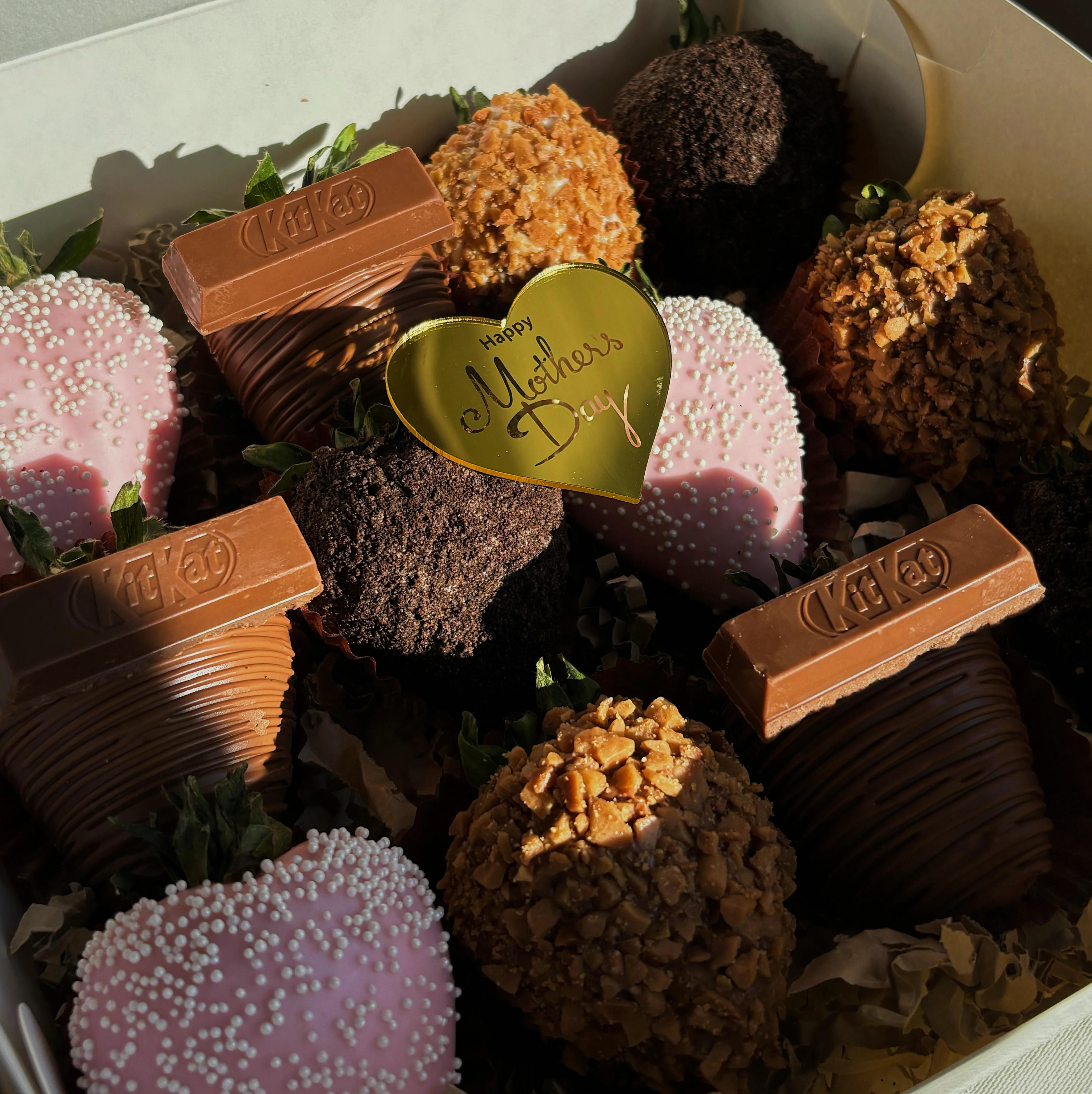 Drizzled chocolate strawberries